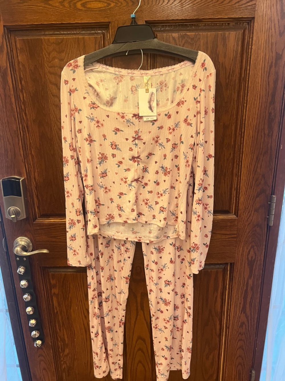 Womens Floral Pink Long-Sleeve Pajama Set